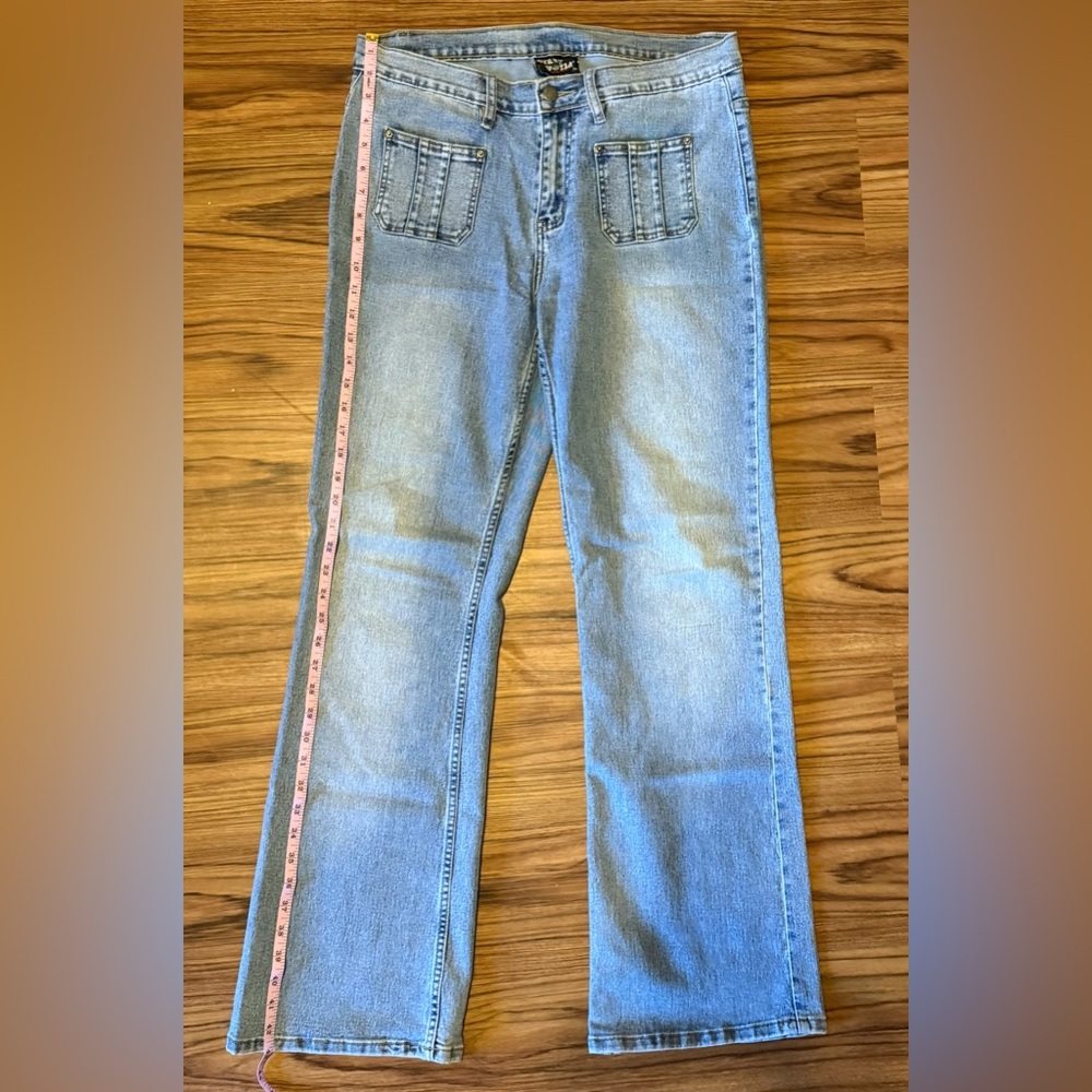 Crazy World Light Wash Straight Leg Jeans Size 44 | Unique Pocket Design